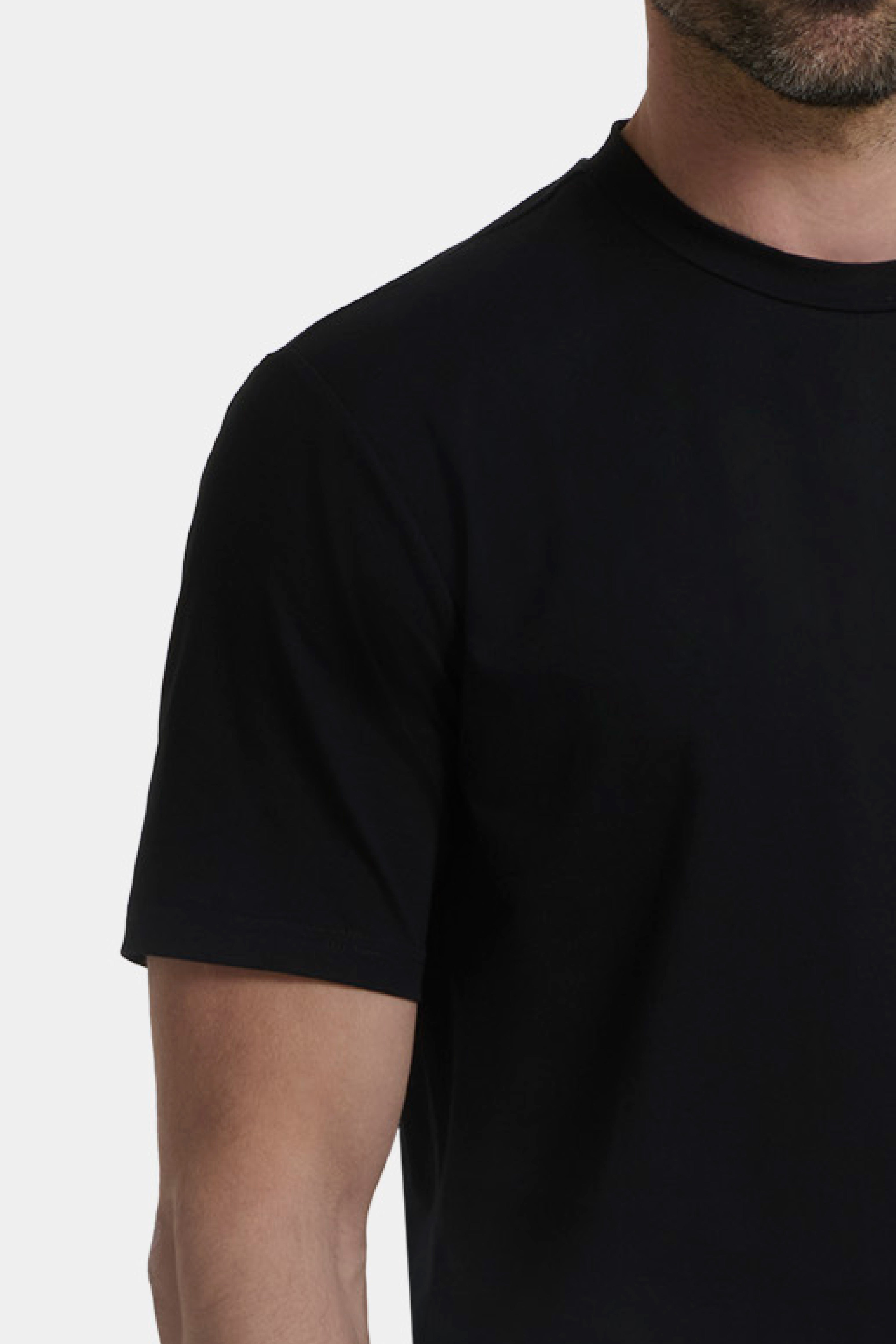 #Color_Black