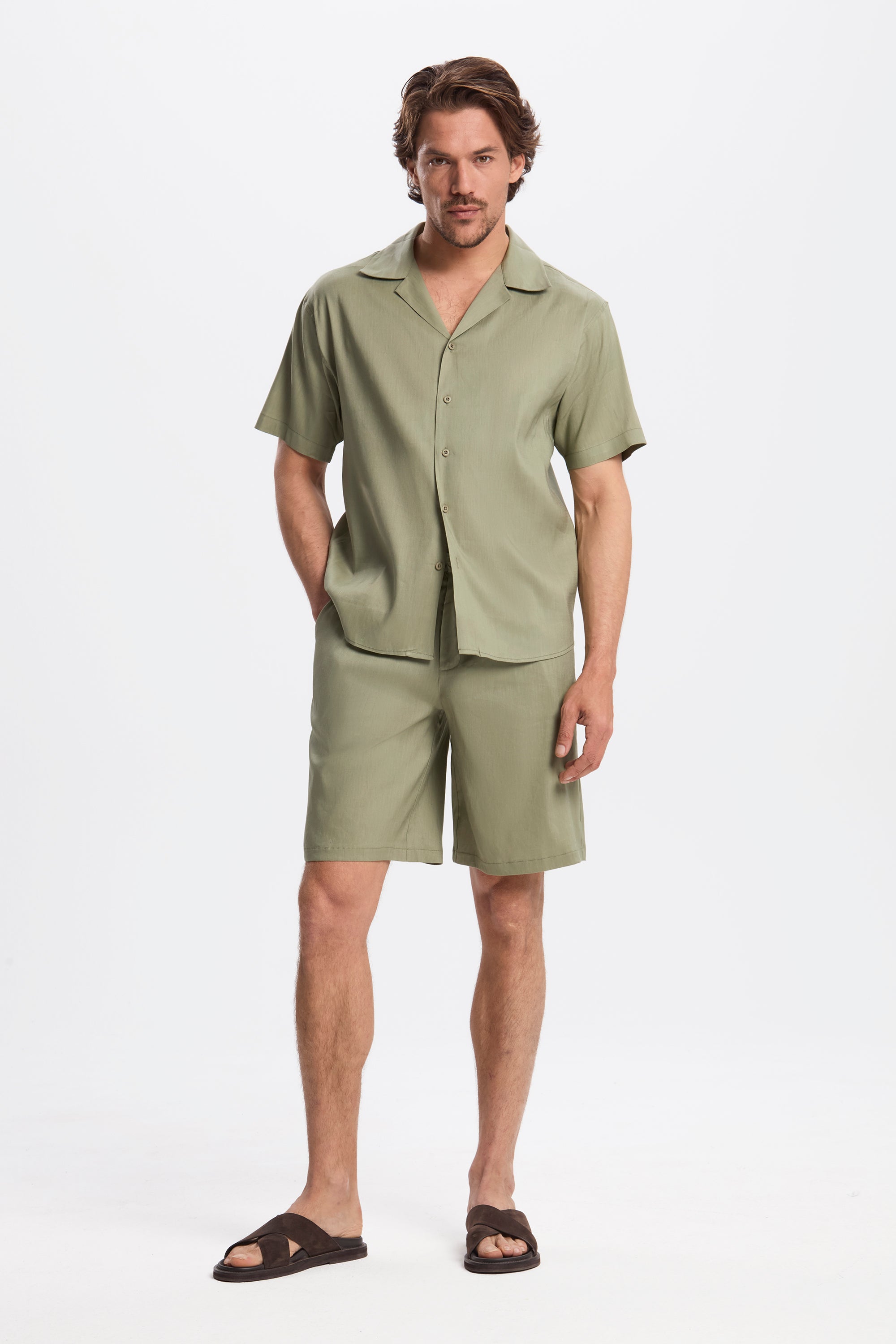 THE LINEN SHORT SET