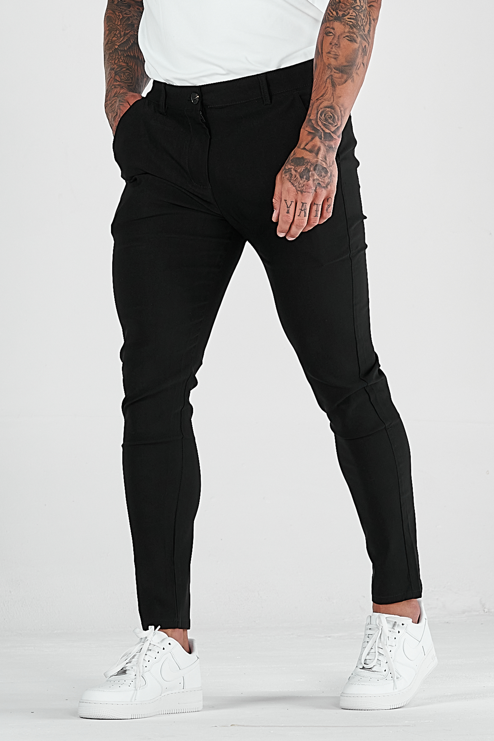 THE AVANI TROUSERS - NEGRO